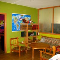 Kreeka Pagulasabi majas Ateena kesklinnas on lapsed igapäevaselt oodatud mängima.