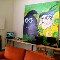 ahjuks on Ateenas taolisi varjupaiku, mis mõeldud inimkaubanduse ohvritele väga vähe. Veel suurem puudus on neist, mis pakuks ulualust ja kaitset eriti haavatavatele gruppidele nagu naistele ja lastele.