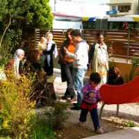 Külastatud inimkaubanduse ohvrite varjupaiga elanikud on väga tänulikud võimaluse eest elada pool aastat ilma hirmu ja näljata. See pool aastat on aeg, mil neil tuleb langetada otsus kas jääda Kreekasse või minna tagasi kodumaale. Jäämise otsuse puhul tuleb leida kibekiirelt töökoht, mis on praeguses majandussituatsioonis väga keeruline ettevõtmine.