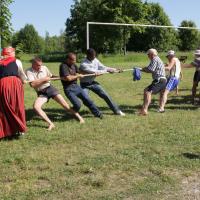 Köievedu Illuka Varjupaiga ja Jaama küla elanike vahel